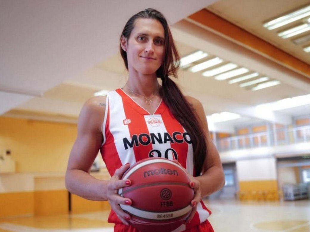 Julie Tetart, transpłciowa koszykarka