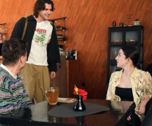 Barwy szczęścia odc. 3419. Kacper (Jakub Szlachetka), Luiza (Julia Zielińska), Romeo (Jacek Tyszkiewicz)