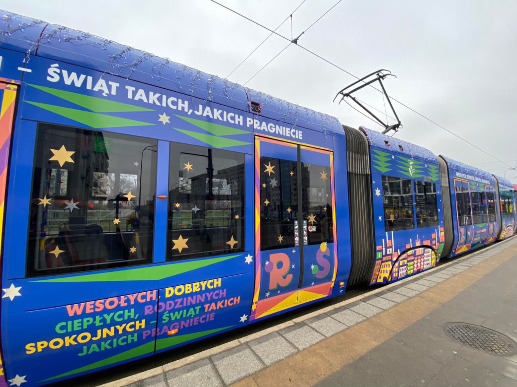 Świąteczny tramwaj w Warszawie
