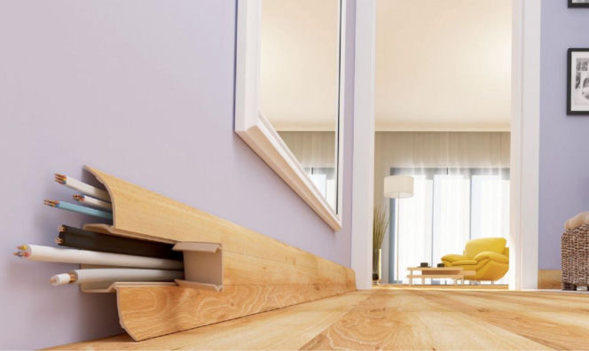 W listwach ukrywa się wszechobecne w naszych domach kable. Modele z PCW ze zdejmowaną osłoną zapewniają łatwy dostęp do nich