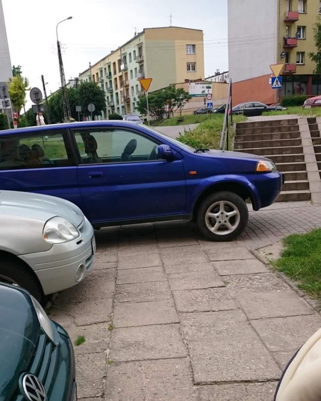 Mistrzowie Parkowania ze Starachowic i okolic. Musicie to zobaczyć