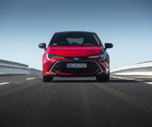Toyota Corolla Hatchback 2.0 Hybrid 180 KM e-CVT Selection