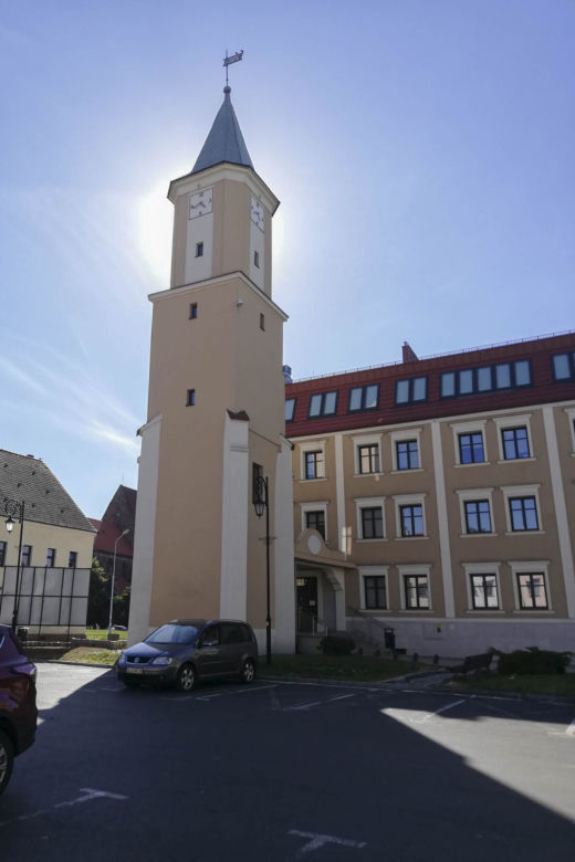 Urzędnik zarabia 26 000 miesięcznie