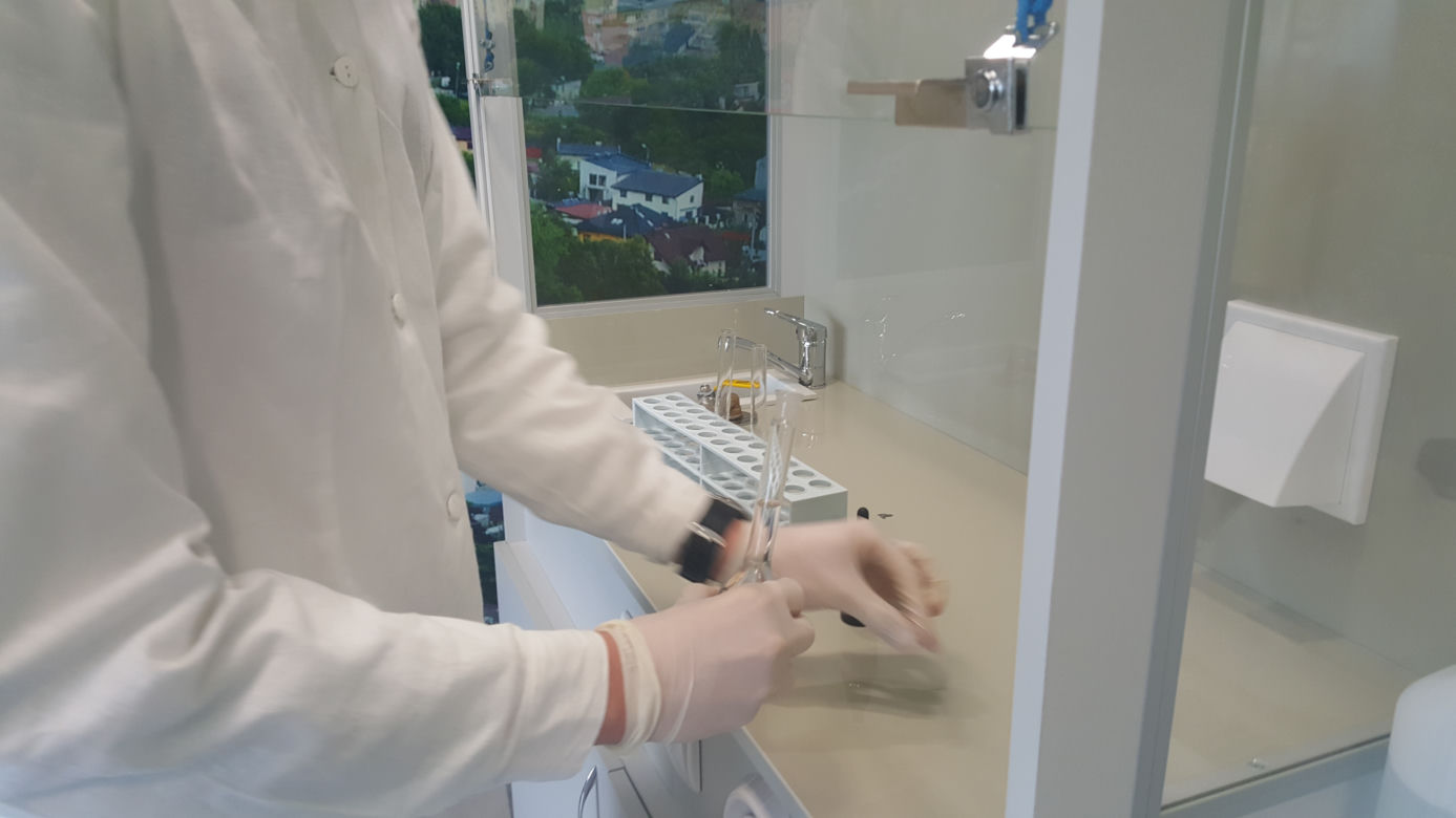 Pracownia ekologiczna w IX LO w Sosnowcu 