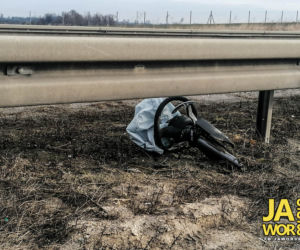 Alfa romeo wbiła się w ciężarówkę. Szokujące wypadek na A4 