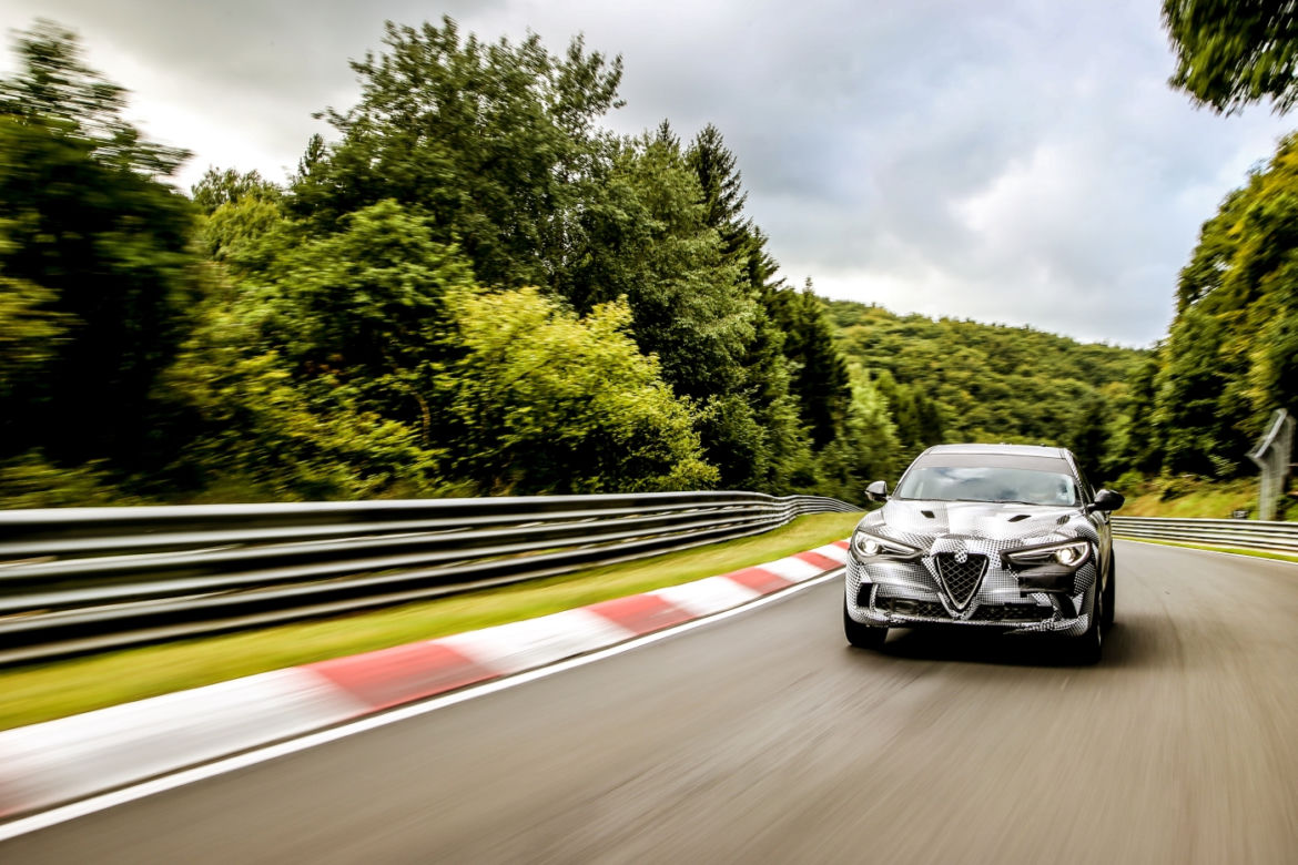 Alfa Romeo Stelvio Quadrifoglio na torze Nurburgring