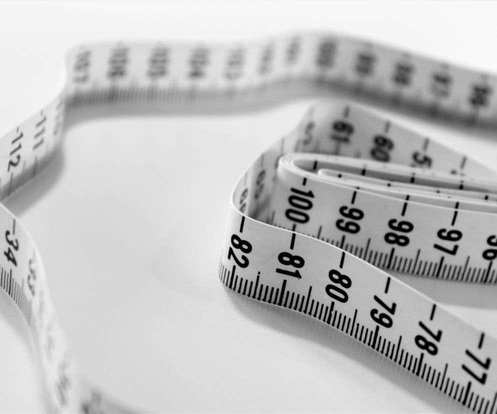 Mrągowo: Skrajna otyłość przyczyną zgonu 46-latka. Mężczyzna ważył ok. 200 kg