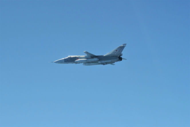 Rosyjski Su-24M nad Bałtykiem