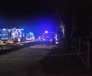 Pożar wybuchł w nocy. Ogień i dym odcięły drogę ucieczki czteroosobowej rodzinie