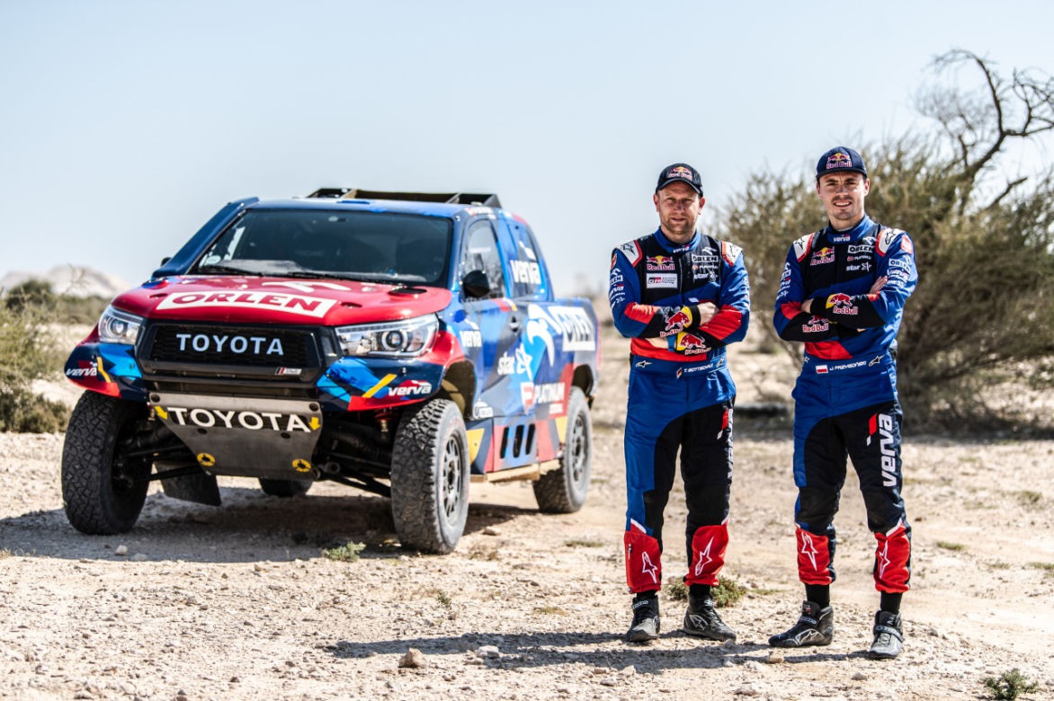 Kuba Przygoński i Toyota Hilux 