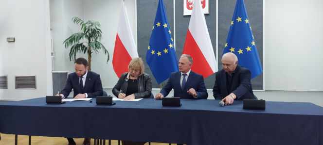 Podpisanie umów na dofinansowanie zadania drogowe