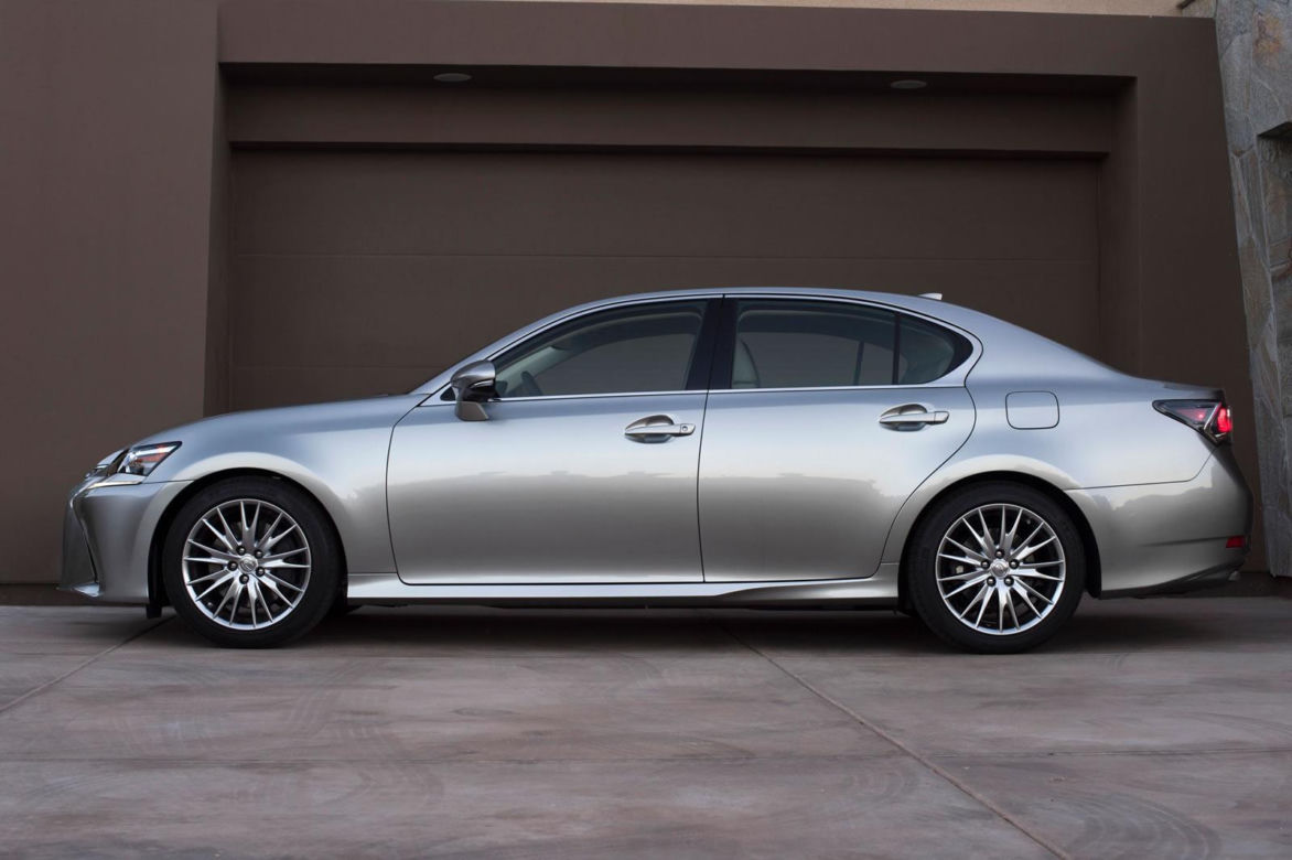 Lexus GS lifting