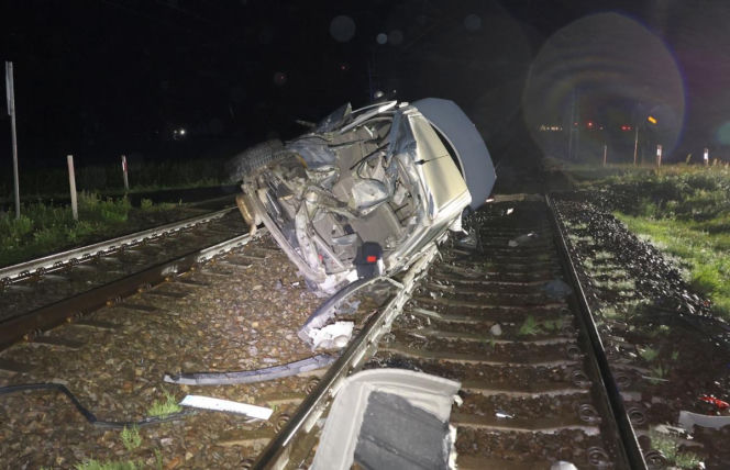 Pijany z dożywotnim zakazem wjechał pod pociąg! Zostawił ranną pasażerkę i uciekł
