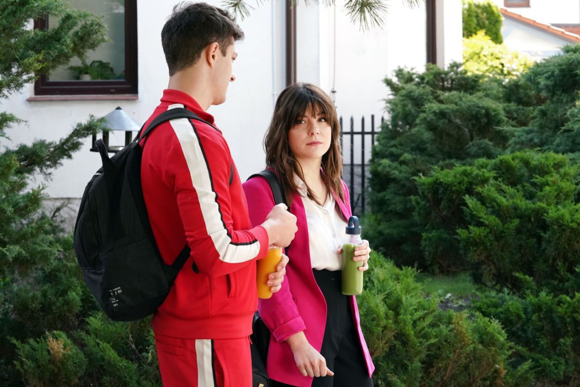 Barwy szczęścia, odc. 2721: Agata (Natalia Zambrzycka), Justin (Jasper Sołtysiewicz)