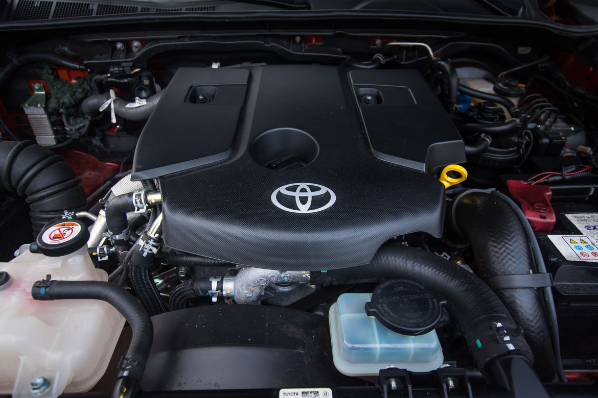 Toyota Hilux 2.4 D-4D 150 KM 4x4 AT6 Selection 50