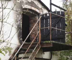 Pożar budynku w Cieszycach pod Wrocławiem