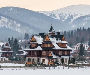 Międzygórze zimą zachwyca. Czy to koniec dominacji Zakopanego?