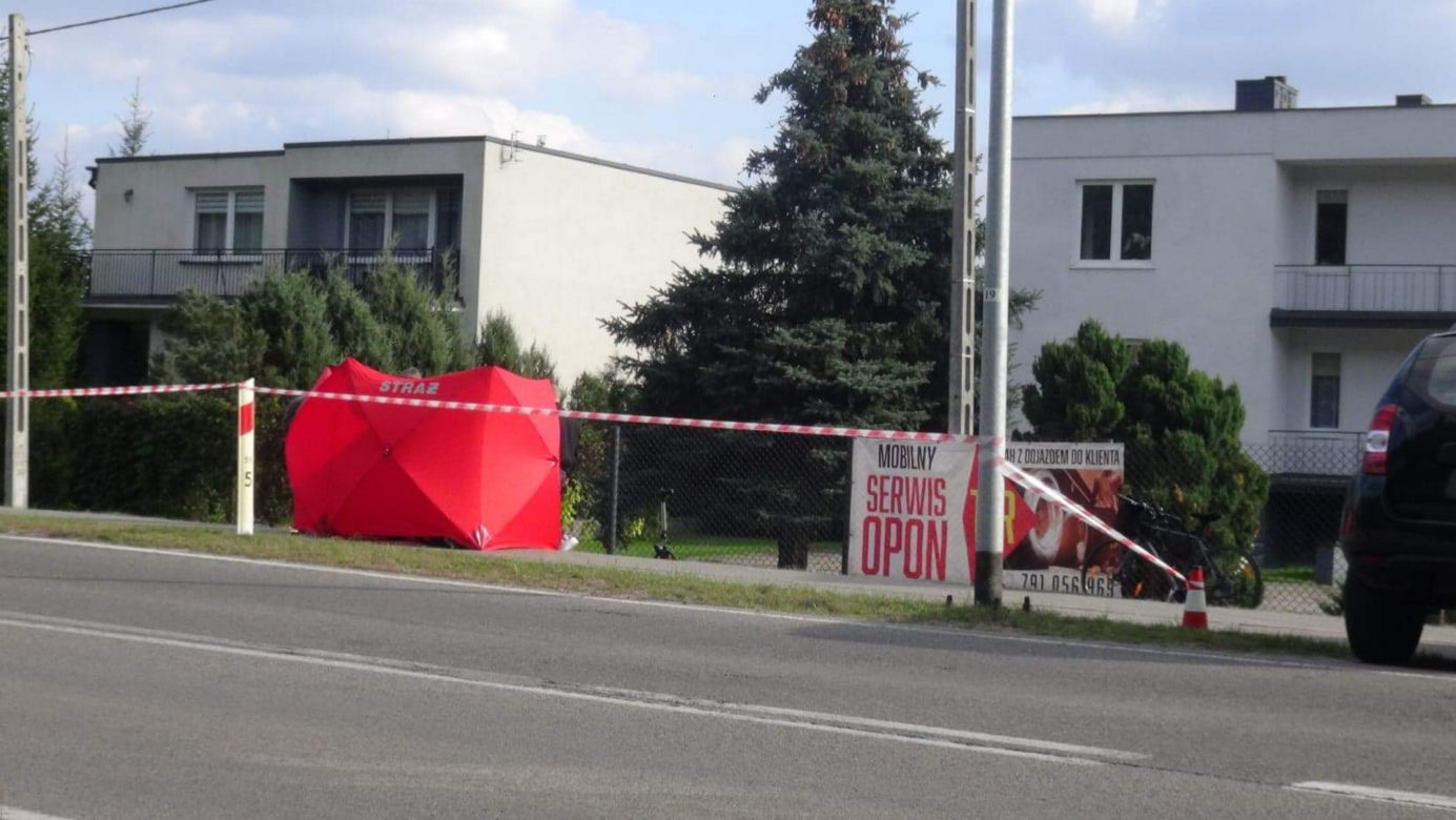 Tajemnicza śmierć rowerzysty pod Legionowem. Przewrócił się i umarł