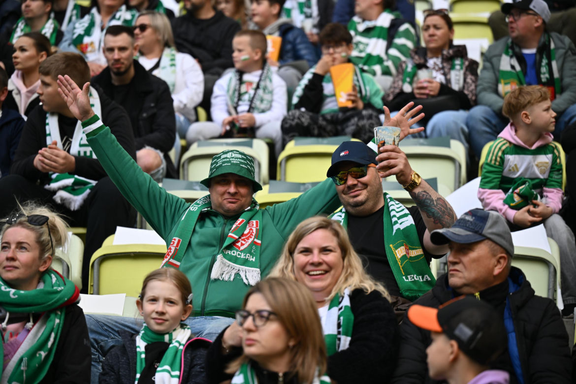 Lechia Gdańsk - Legia Warszawa: Zdjęcia kibiców z meczu 33. kolejki PKO BP Ekstraklasy