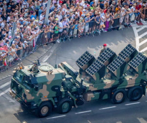 Święto Wojska Polskiego 2026: Wielka defilada w Warszawie i parada morska w Gdyni. Tysiące żołnierzy i ten sprzęt wojskowy zaskoczą Polaków