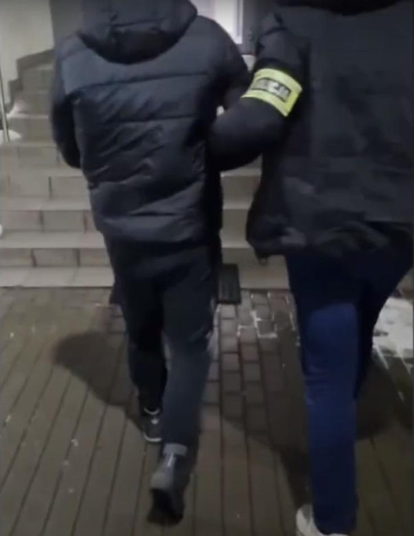21-latka umówiła się na randkę z pokrzywdzonym. Doszło do brutalnego napadu