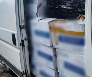 CBŚP i KAS zlikwidowali magazyn z nielegalnymi papierosami