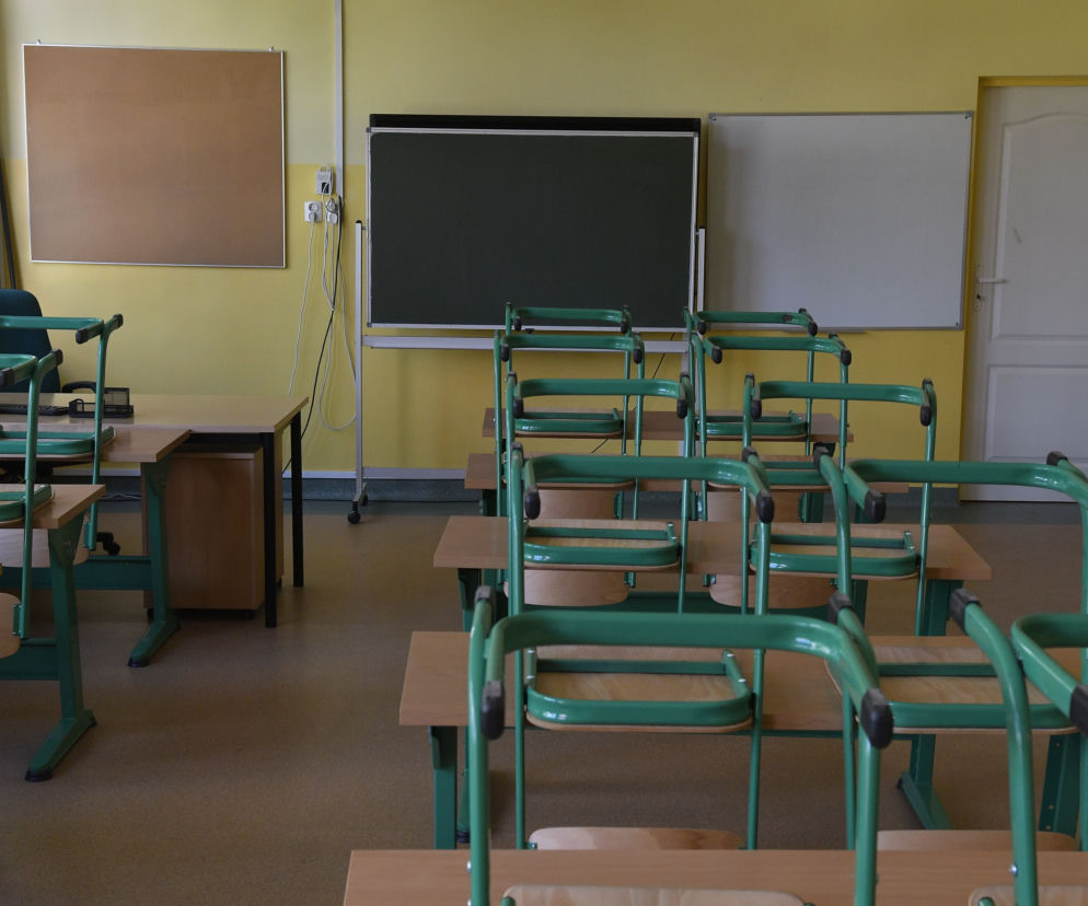 Awantura o pensje dla nauczycieli 
