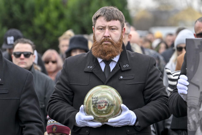 Zip Skład pożegnał Pono symbolami