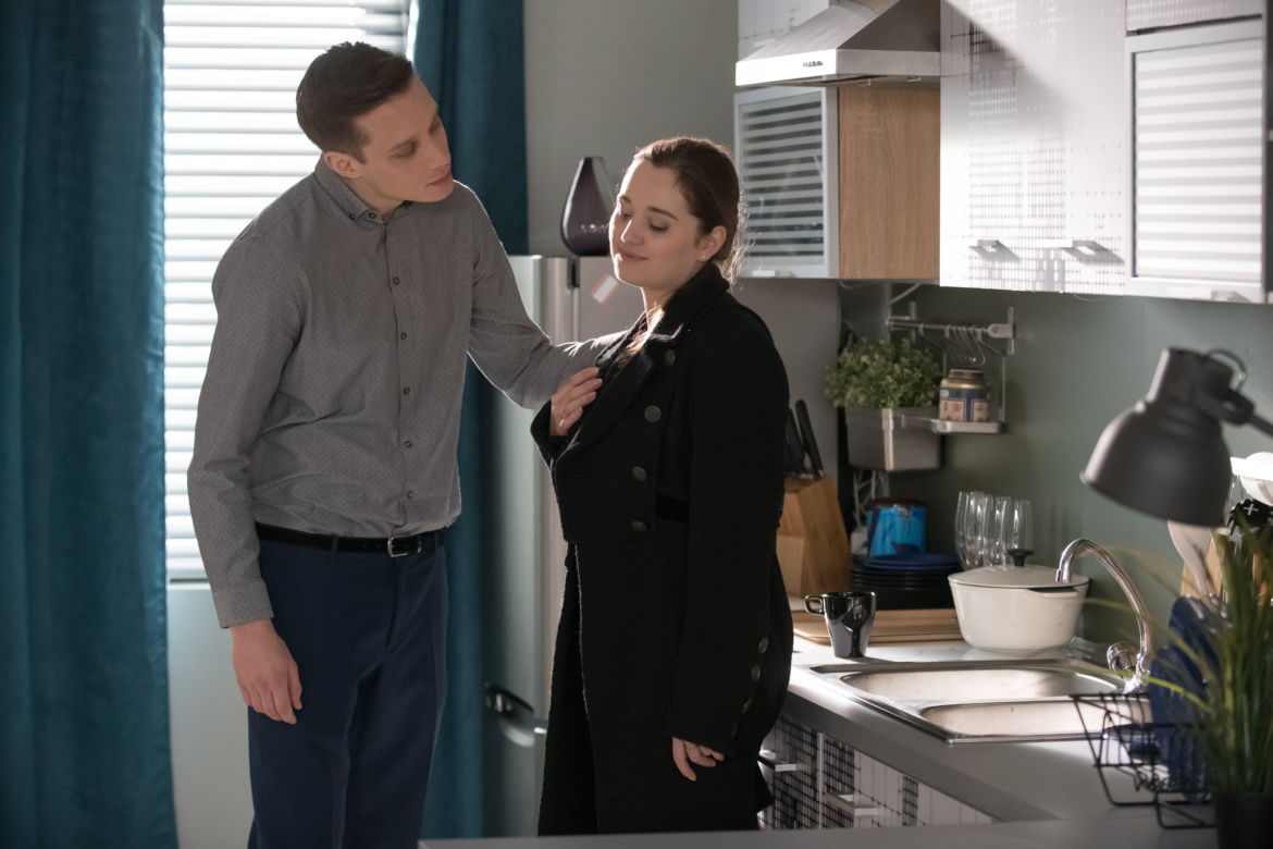 Na Wspólnej, odcinek 2719. Darek Żbik (Michał Mikołajczak), Aneta (Dorota Krempa)