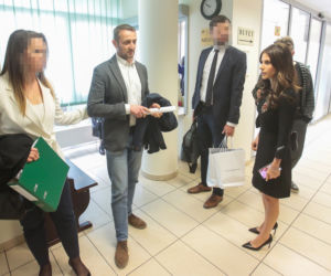 Weronika Rosati w sądzie z  Robertem Śmigielskim 