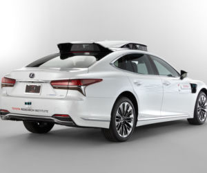Lexus LS 500h do doskonalenia autonomicznej jazdy