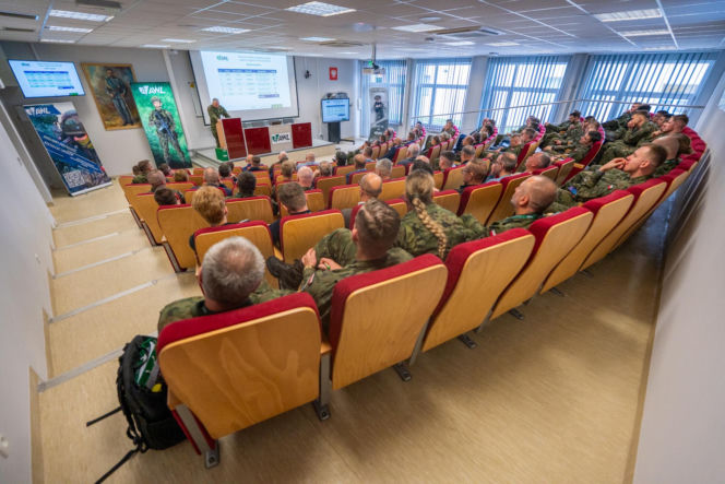 Hanwha Global Challenger Project. Nowoczesne laboratoria i stypendia dla przyszłych oficerów