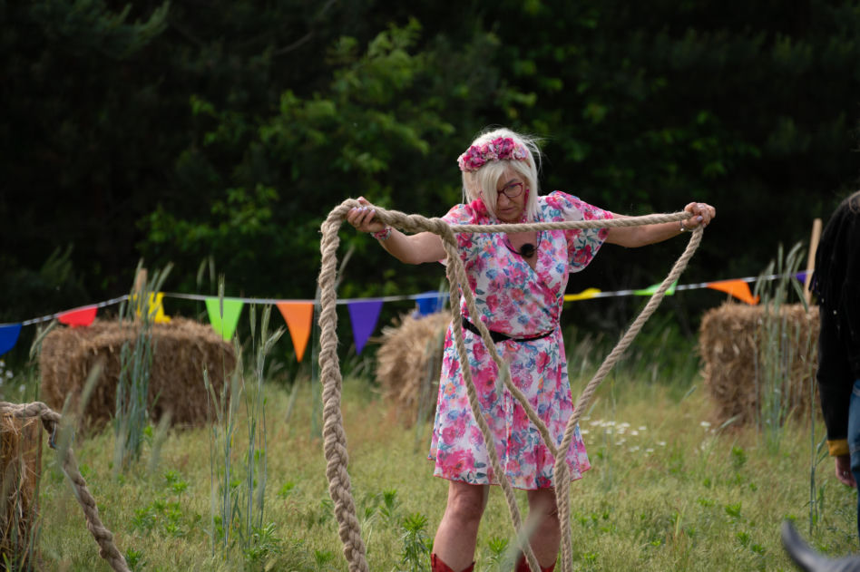 Walka o szopę rozgrzeje farmę do czerwoności! Nikt nie chce tam spać