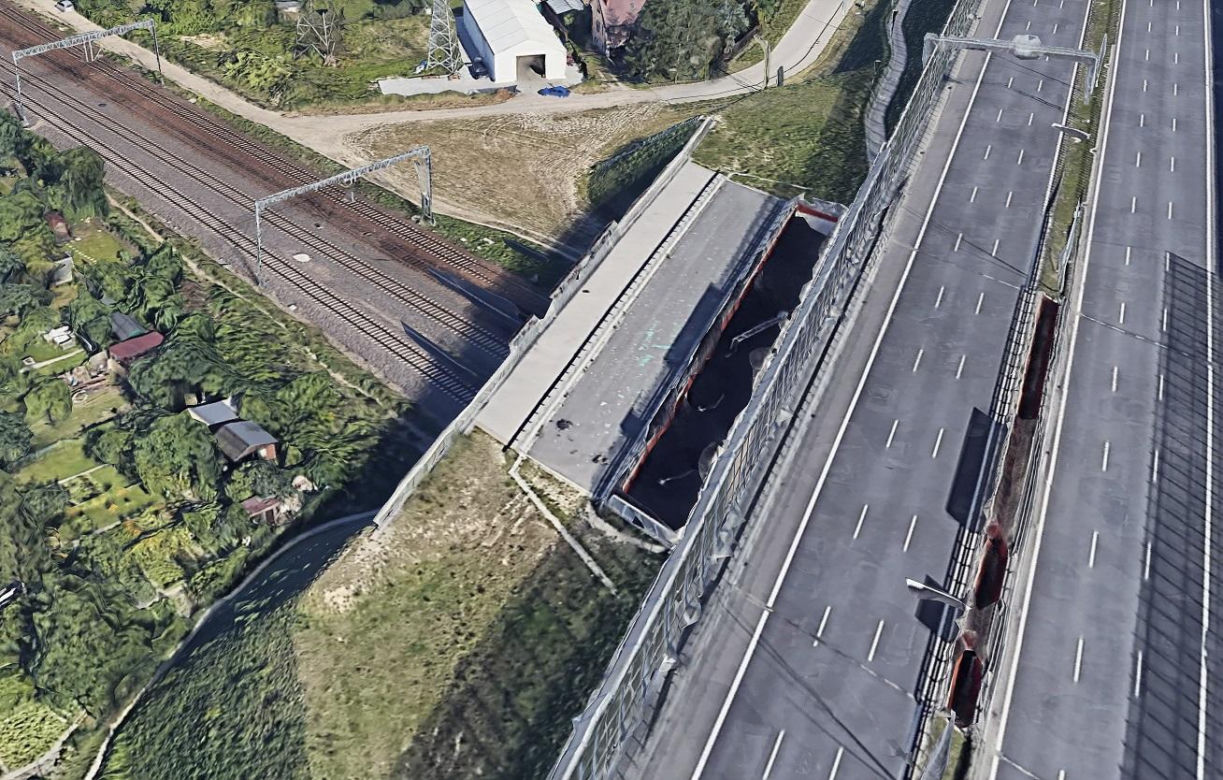 Wiadukt bez dojazdów w Ursusie