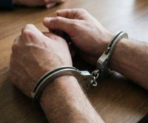 Magazyn narkotyków w pustym budynku. 23-latek aresztowany na trzy miesiące