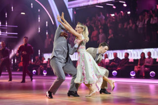 Emilia Komarnicka i Stefano Terrazzino zatańczyli eleganckiego foxtrota.