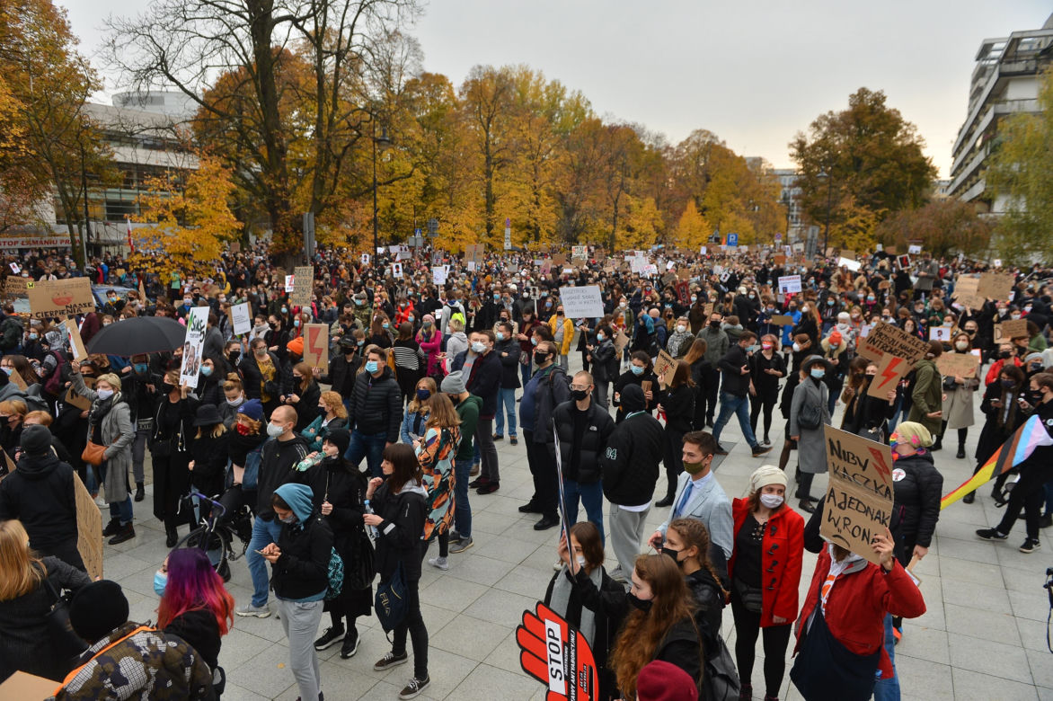 Warszawa. Protesty pod sejmem