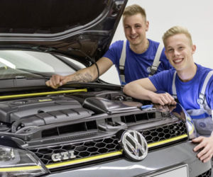 Volkswagen Golf GTI Dark Shine