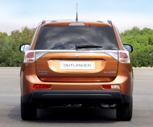 NOWY Mitsubishi Outlander 2013