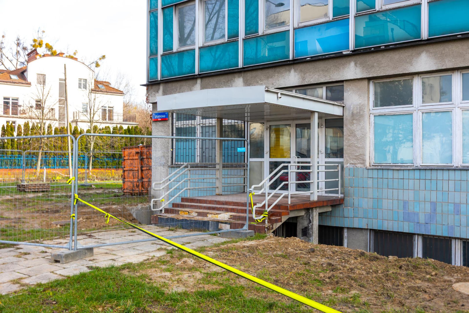 Budynek UW przy ul. Szturmowej 4 w Warszawie