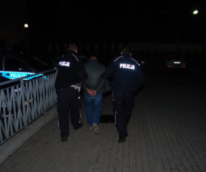 ROPCZYCE. Dostawca jedzenia przeżył HORROR. 19-latek przetrzymywany był w garażu!
