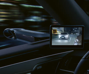Cyfrowe lusterka w Lexusie ES 300h (2020)