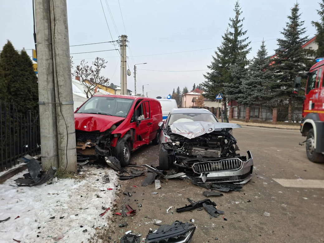 Wypadek u zbiegu ulic Miodowej i Smugowej