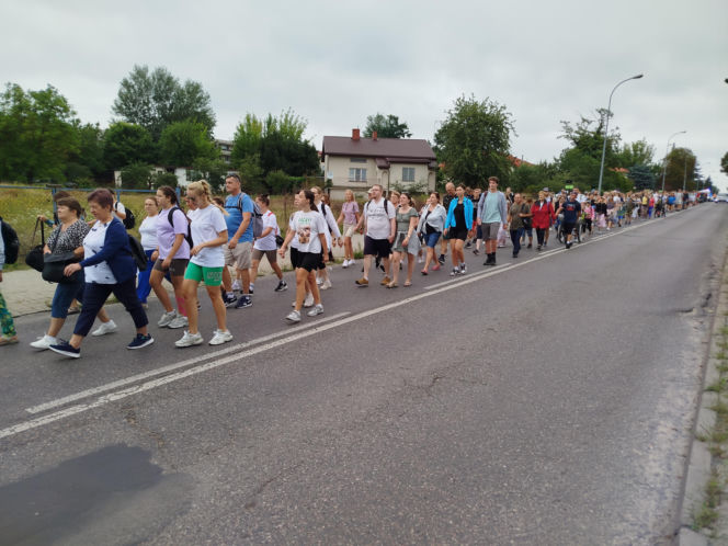Siedleccy pielgrzymi są już w drodze na Jasną Górę. 46. pielgrzymka piesza z Siedlec do Częstochowy wyruszyła 2 sierpnia