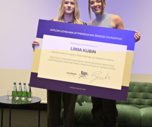 Iga Świątek rozdała stypendia