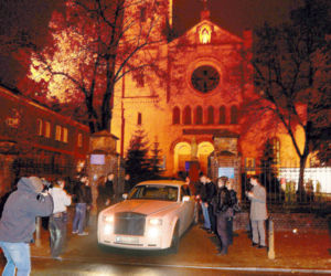 Zień sprofanował kościół