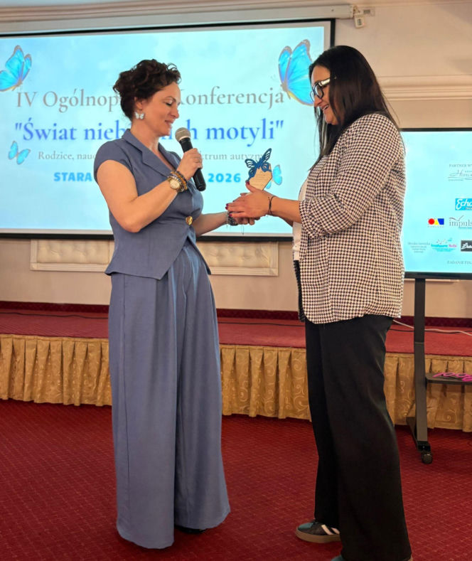 Świat Niebieskich Motyli w Starachowicach. Jak IV Ogólnopolska Konferencja zmienia rzeczywistość osób w spektrum autyzmu