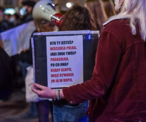 Strajk kobiet w Toruniu. Tańce, straż pod kościołem i wiele więcej - środa (28.10.2020)