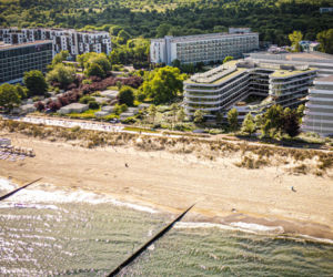 Bałtycka rzeźba wiatrem pisana - projekt Unique Hotel Kołobrzeg