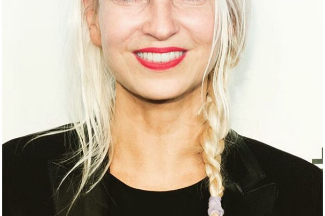 Sia: Broken Glass - online. Nowy utwór przed premierą This Is Acting! 
